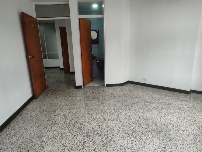 Oficina en arriendo en El Centro, Manizales, 46 m² · foto 10 de 12