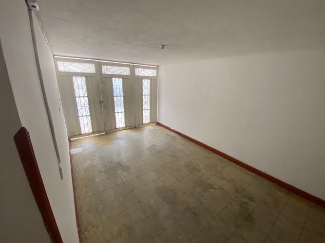 Casa de 6 alcobas en venta en La Concordia, Bucaramanga, 270 m² · foto 2 de 17