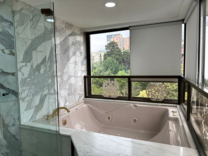 Apartamento de 4 alcobas en venta en Los Balsos, Medellín, 380 m² · foto 13 de 16