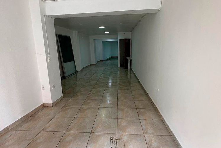 Local en arriendo en Mayorca, Sabaneta, 110 m² · foto 2 de 7