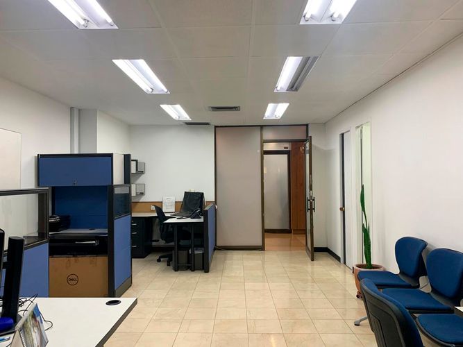 Oficina en arriendo en Manila, Medellín, 60 m² · foto 4 de 10