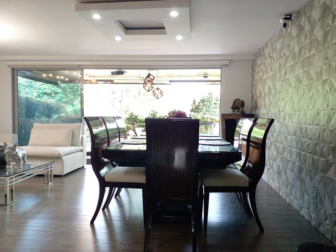 Casa de 3 alcobas en venta en Loma El Atravesado, Envigado, 240 m² · foto 12 de 19