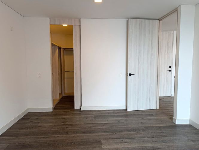 Apartamento de 1 alcoba en venta en Los Naranjos, Medellín, 88 m² · foto 13 de 16