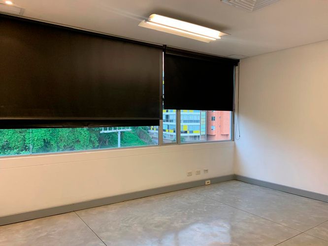 Oficina en arriendo en Villa Carlota, Medellín, 220 m² · foto 9 de 11