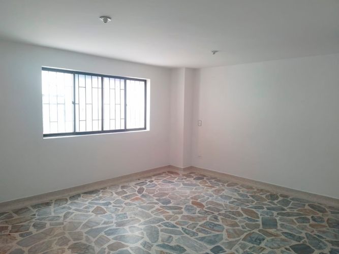 Oficina en arriendo en Entre Amigos, Sabaneta, 190 m² · foto 3 de 16