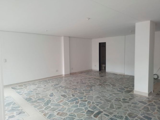 Oficina en arriendo en Entre Amigos, Sabaneta, 190 m² · foto 6 de 16