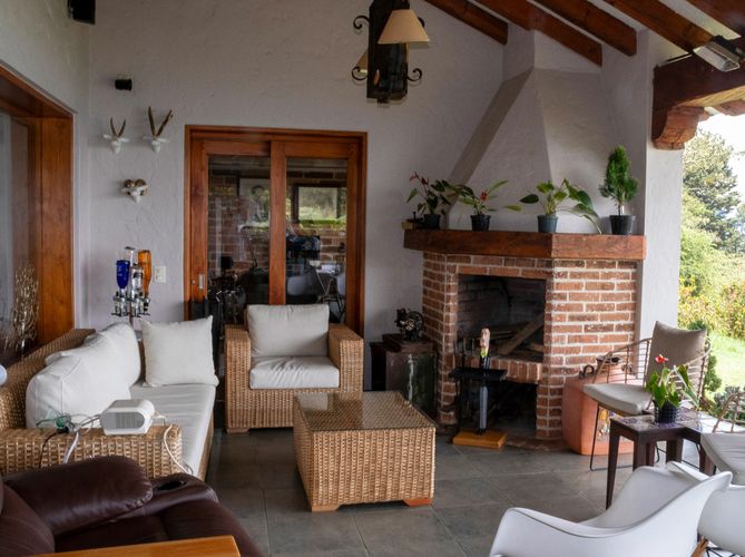 Casa de 3 alcobas en venta en Las Palmas, Medellín, 357 m² · foto 12 de 15