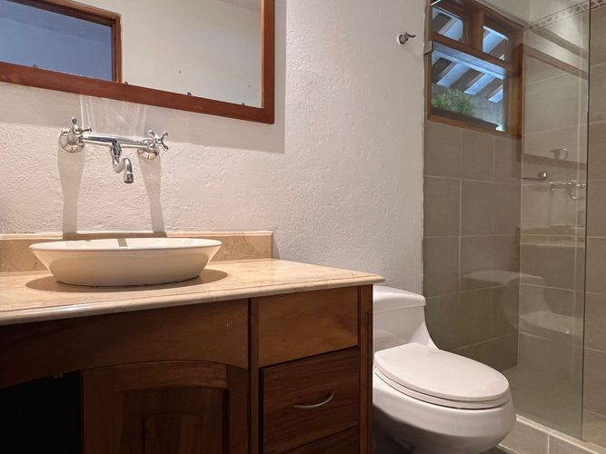 Casa de 3 alcobas en venta en Las Palmas, Medellín, 357 m² · foto 13 de 15