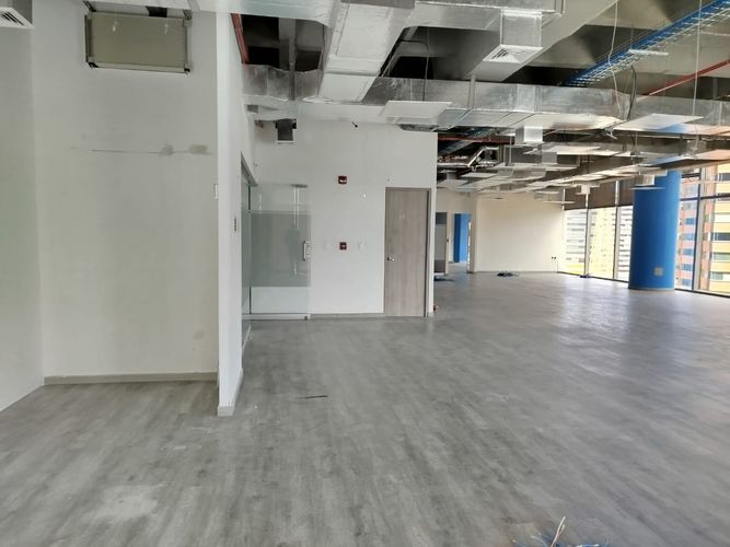 Oficina en arriendo en El Tesoro, Medellín, 257 m² · foto 6 de 19
