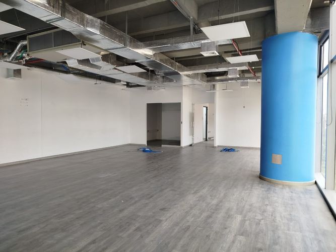 Oficina en arriendo en El Tesoro, Medellín, 257 m² · foto 8 de 19