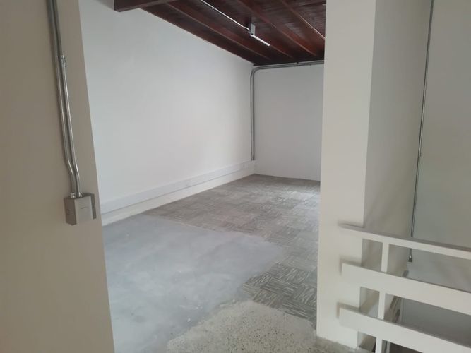 Local en arriendo en La Floresta, Medellín, 250 m² · foto 4 de 12