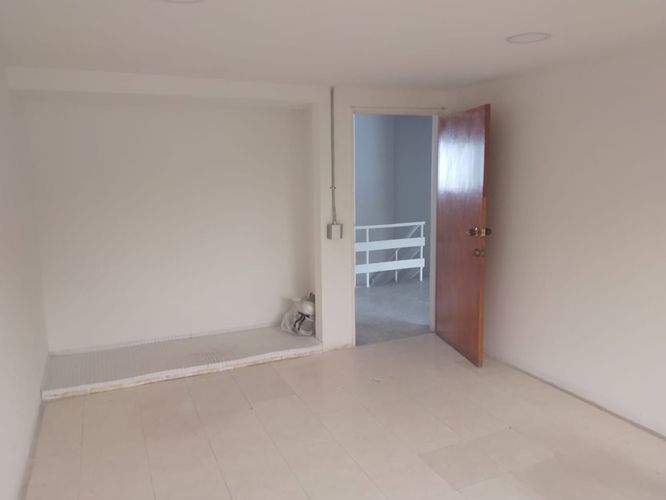 Local en arriendo en La Floresta, Medellín, 250 m² · foto 6 de 12
