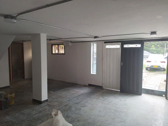 Local en arriendo en La Floresta, Medellín, 250 m² · foto 10 de 12