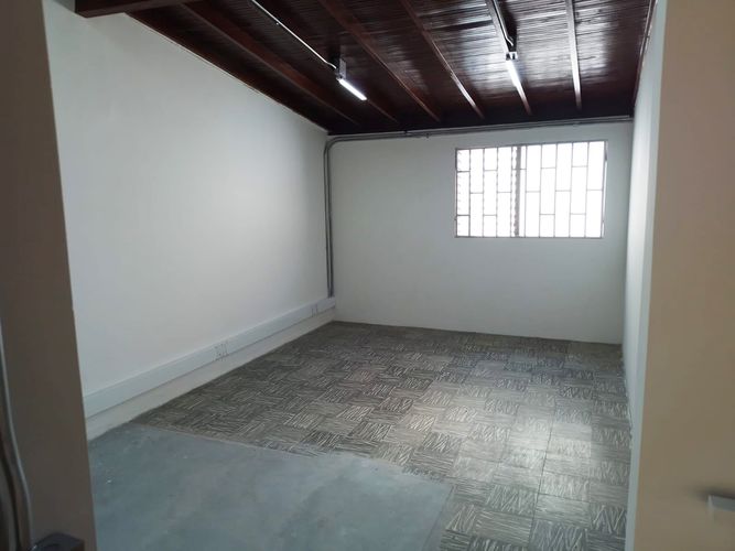 Local en arriendo en La Floresta, Medellín, 250 m² · foto 12 de 12