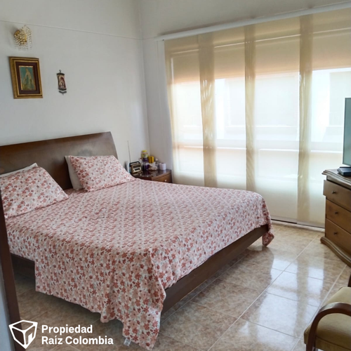 Casa de 4 alcobas en venta en Jordan, Ibagué, 194 m² · foto 5 de 24