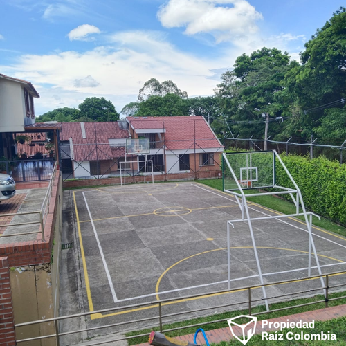 Casa de 4 alcobas en venta en Jordan, Ibagué, 194 m² · foto 22 de 24