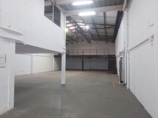 Bodega en arriendo en Entre Amigos, Sabaneta, 782 m² · foto 2 de 17