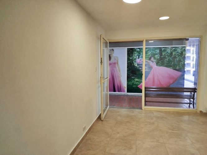 Local en arriendo en San Diego, Medellín, 31 m² · foto 2 de 9