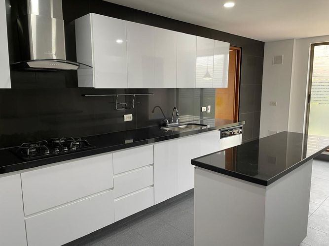 Casa de 4 alcobas en venta en Rozo, Cota, 300 m² · foto 19 de 22