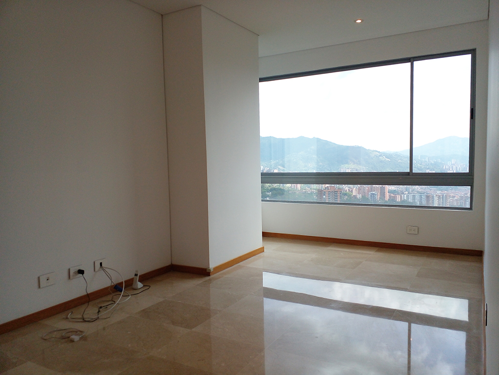 Apartamento en arriendo en Los Balsos, Medellín · foto 2 de 20