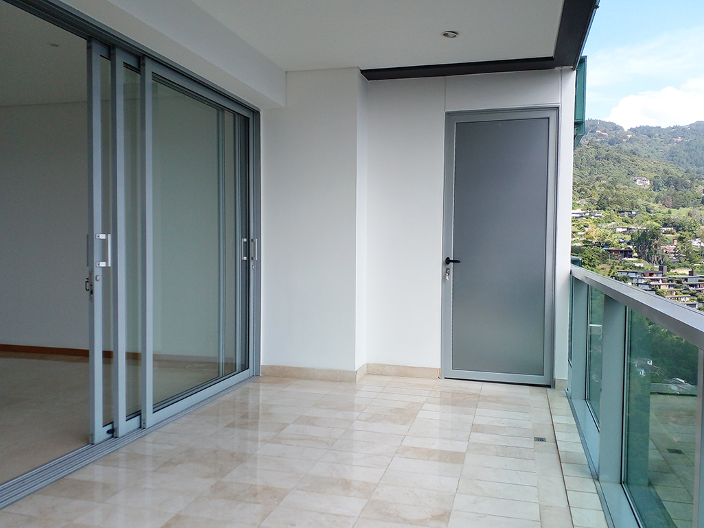 Apartamento en arriendo en Los Balsos, Medellín · foto 18 de 20
