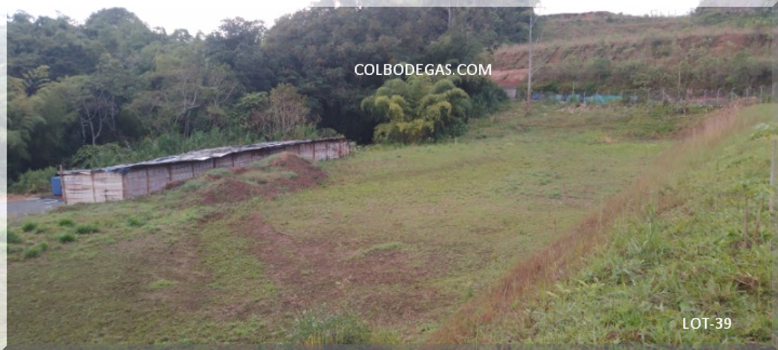 Lote en venta en Cerritos, Pereira, 1032 m² · foto 2 de 9