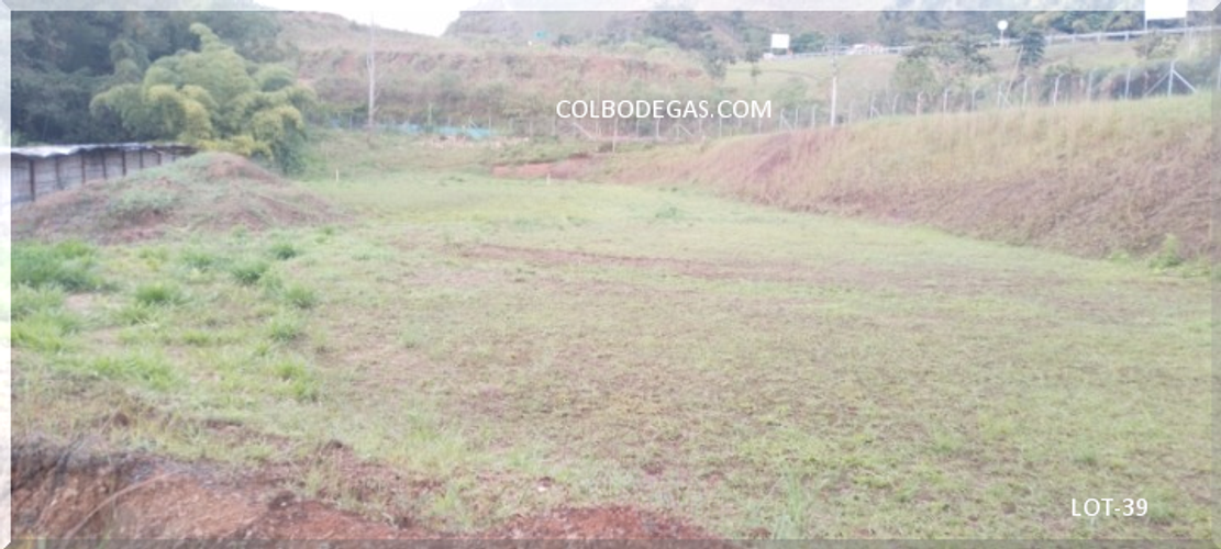 Lote en venta en Cerritos, Pereira, 1032 m² · foto 4 de 9