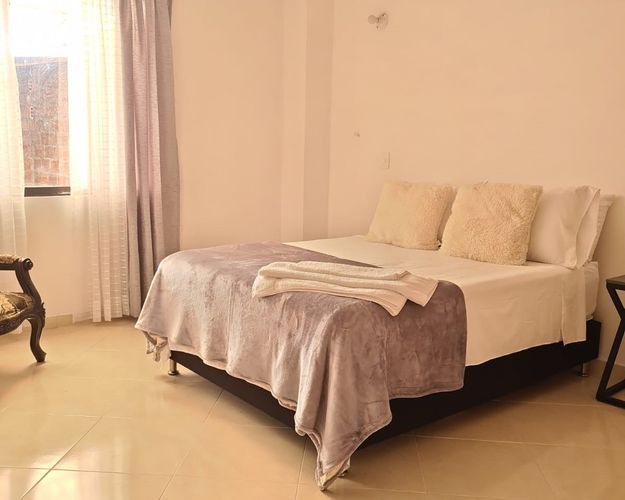 Local en arriendo en Las Acacias, Medellín, 700 m² · foto 3 de 20