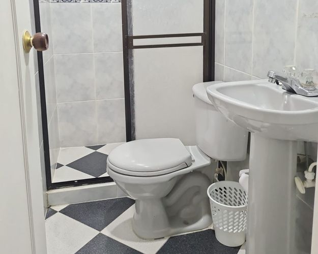 Local en arriendo en Las Acacias, Medellín, 700 m² · foto 16 de 20