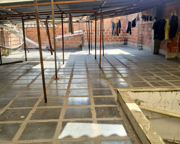 Local en arriendo en Las Acacias, Medellín, 700 m² · foto 18 de 20