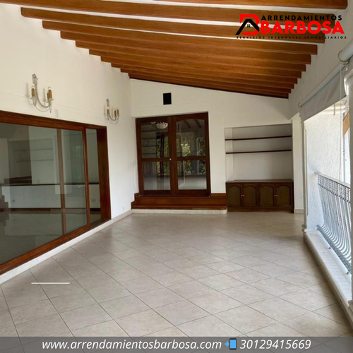 Casa de 7 alcobas en venta en El Poblado, Medellín, 1050 m² · foto 9 de 19