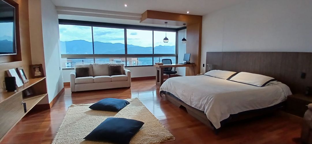 Apartamento de 4 alcobas en venta en La Calera, Medellín, 360 m² · foto 13 de 24