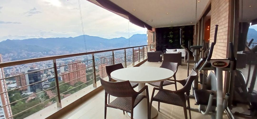 Apartamento de 4 alcobas en venta en La Calera, Medellín, 360 m² · foto 16 de 24