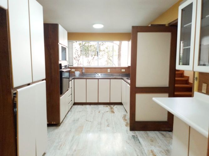 Apartamento de 3 alcobas en arriendo en El Diamante No.2, Medellín, 340 m² · foto 6 de 20