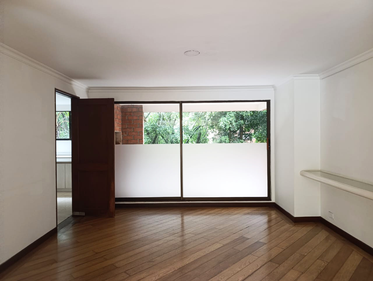 Apartamento en arriendo en Los Balsos No.2, Medellín · foto 3 de 20