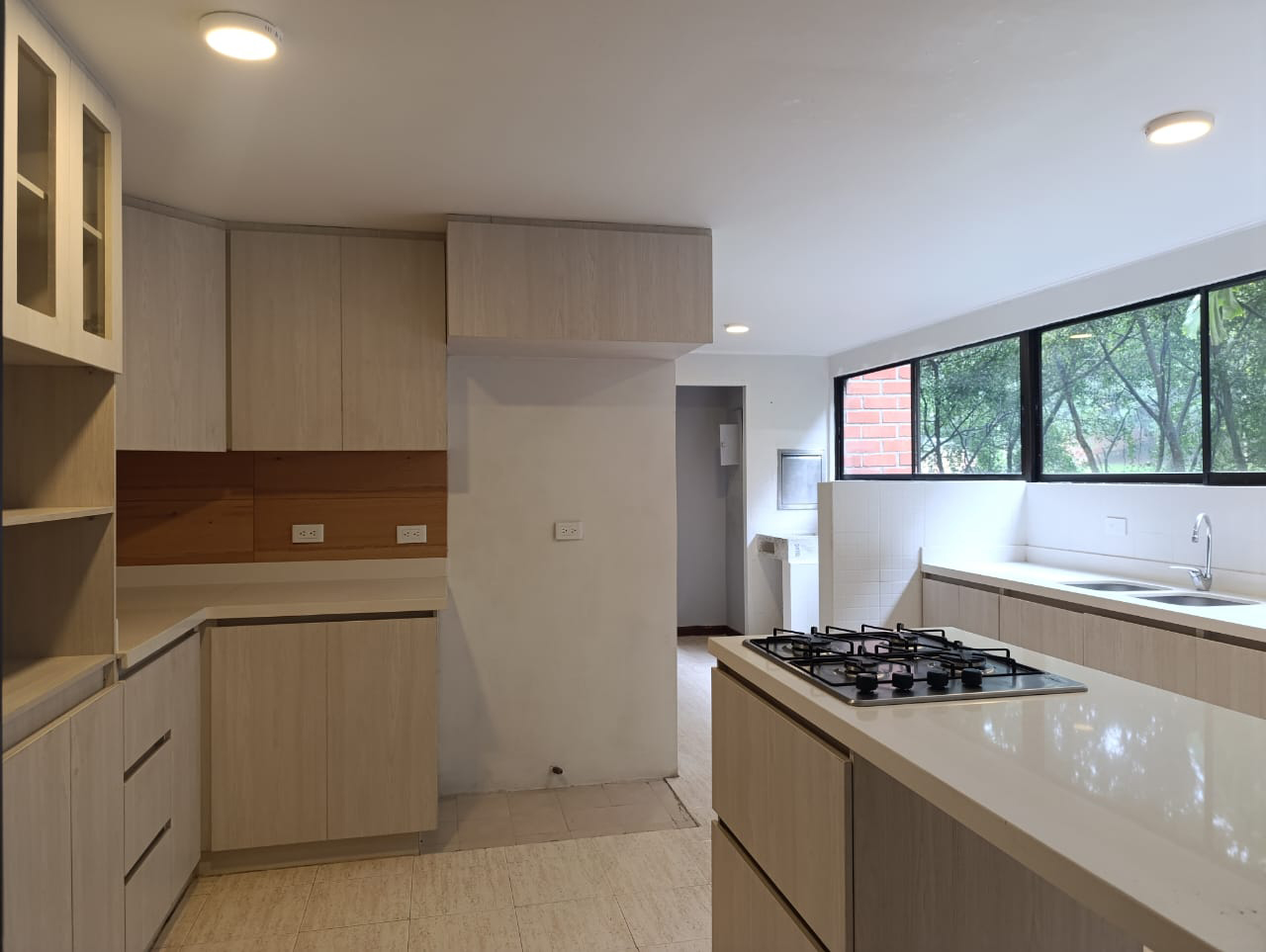 Apartamento en arriendo en Los Balsos No.2, Medellín · foto 8 de 20