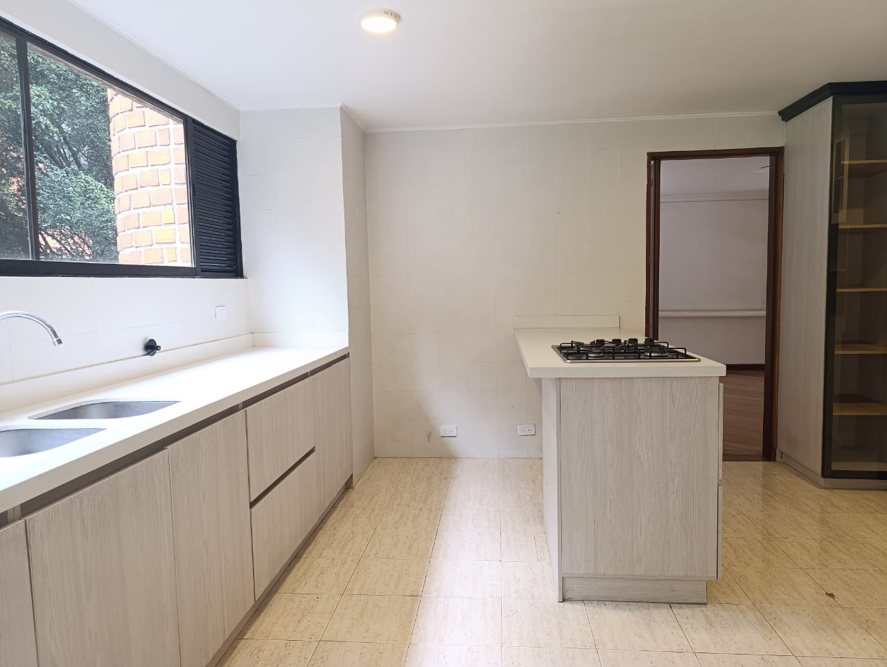 Apartamento en arriendo en Los Balsos No.2, Medellín · foto 9 de 20