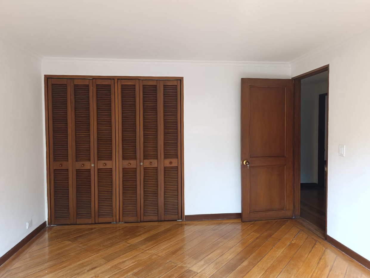Apartamento en arriendo en Los Balsos No.2, Medellín · foto 17 de 20