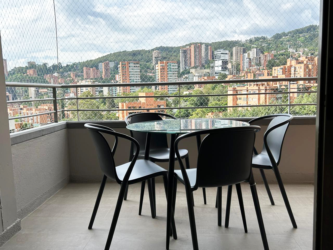 Apartamento en arriendo en La Florida, Medellín · foto 9 de 11