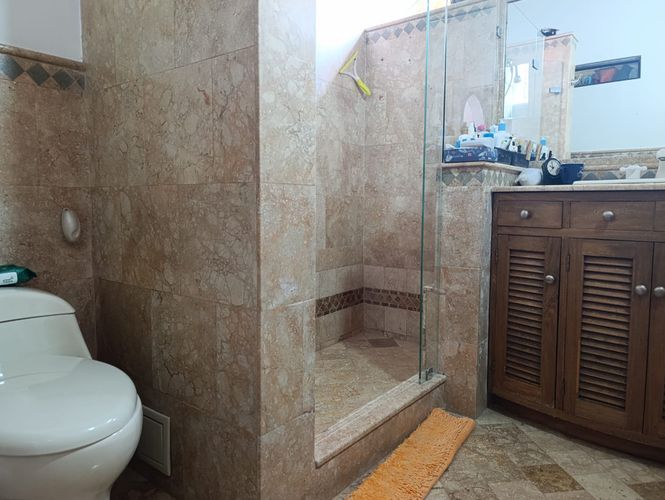 Casa de 2 alcobas en venta en El Tesoro, Medellín, 249 m² · foto 18 de 20