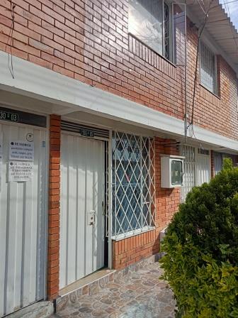 Casa en venta en Aures, Bogotá · foto 2 de 20