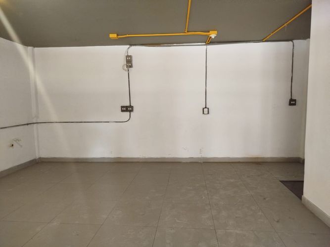 Local en arriendo en El Esmeraldal, Envigado, 53 m² · foto 6 de 15