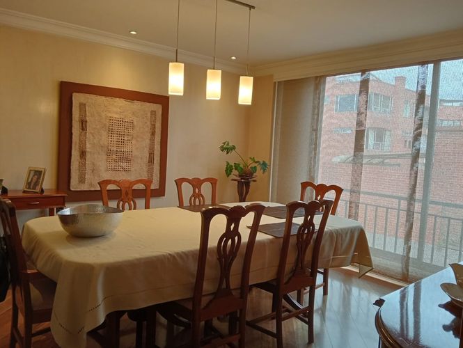 Apartamento de 3 alcobas en venta en Chicó Navarra, Bogotá, 186 m² · foto 4 de 17