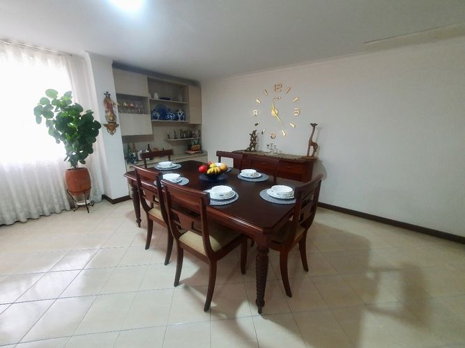 Apartamento de 3 alcobas en venta en El Poblado, Medellín, 142 m² · foto 5 de 18
