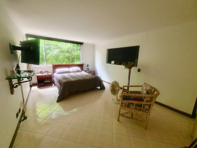 Apartamento de 3 alcobas en venta en El Poblado, Medellín, 142 m² · foto 10 de 18