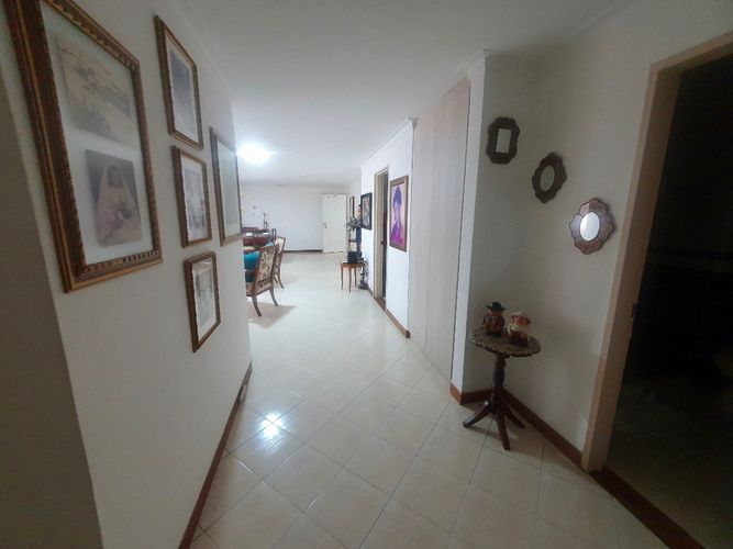 Apartamento de 3 alcobas en venta en El Poblado, Medellín, 142 m² · foto 13 de 18