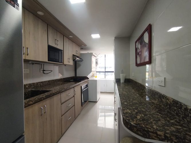 Apartamento de 3 alcobas en arriendo en Transversal Inferior, Medellín, 105 m² · foto 9 de 17