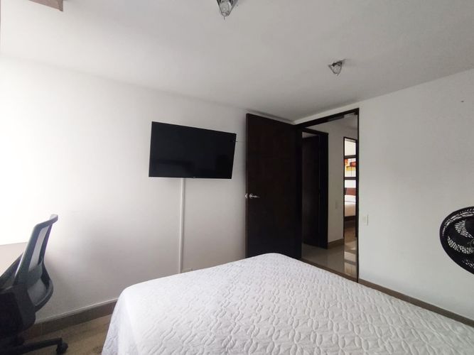 Apartamento de 3 alcobas en arriendo en Transversal Inferior, Medellín, 105 m² · foto 13 de 17