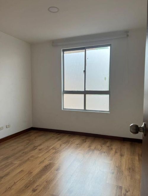 Apartamento de 3 alcobas en venta en Santa Catalina, Envigado, 121 m² · foto 4 de 8
