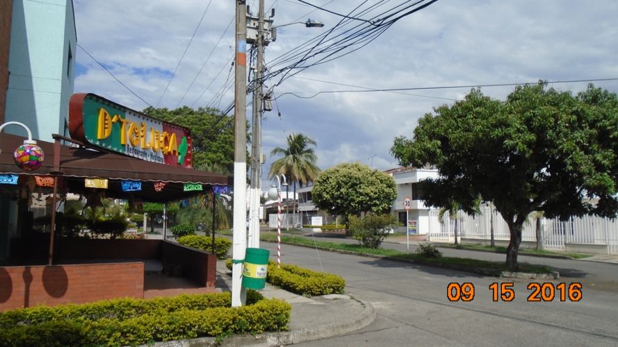 Casa de 5 alcobas en venta en Las Mercedes, Palmira, 282 m² · foto 2 de 20